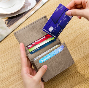 ที่ใส่บัตรหนังแท้ออกแบบได้ตามต้องการน้ำหนักเบามีกระเป๋าใส่บัตรสำหรับผู้ชายหนังม้าขนาดเล็ก - Product Image 2