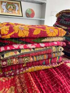 Edredones Kantha de algodón hechos a mano de 85x55 pulgadas, Bohemia Reversible colcha, lote al por mayor para uso doméstico y fundas de cama de hoteles - Product Image 2