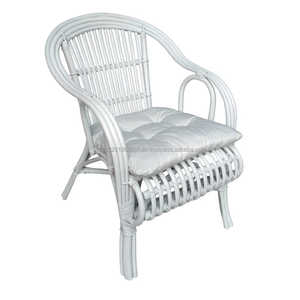 Fauteuil en rotin blanc moderne avec coussin rembourré en mousse capitonnée, chaise longue tressée pour l'intérieur et l'extérieur, pour salon et terrasse - Product Image 4