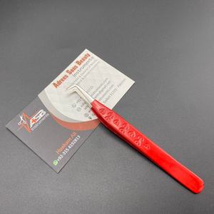 Pinzas Profesionales para Pestañas de Acero Inoxidable, Ligeras, con Punta en Forma de Corazón, Ángulo de 90 y 45 Grados, Sostenibles - Product Image 3