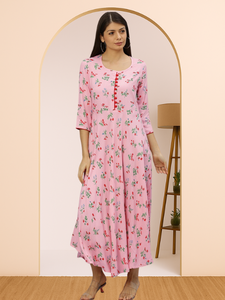 Robe Anarkali Kurta pour femmes en rayonne à imprimé floral, longueur mollet, col rond, manches trois quarts, élégante, tenue traditionnelle ethnique, rose - Product Image 2