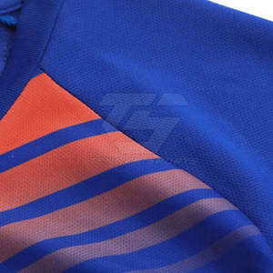 Nuevo Diseño de Uniforme de Fútbol con Logotipo Personalizado 2025, Uniforme de Fútbol Más Vendido Personalizado - Product Image 3
