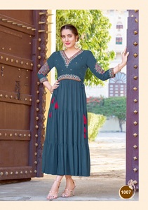 Conjunto de Kurtis antiarrugas de rayón formal para mujer con bordado de algodón medio suave hecho a mano - Product Image 4
