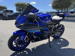 Moto YZF-R7 2024 - Product Image 4