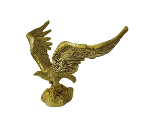 Statue d'aigle en laiton Sculpture sauvage à collectionner Sculptures rustiques et Art décoratif, couleur dorée des animaux de la forêt - Product Image 1