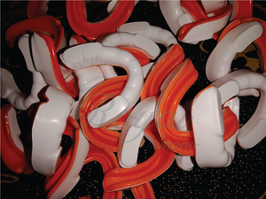 Protège-dents pour boxe Protège-dents Slim Fit Football MMA Protection des dents Lacrosse Hockey Embouchure Adulte Jeune - Product Image 4