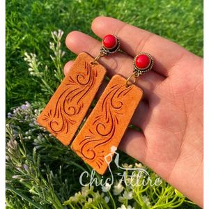 Nouvelle arrivée Style occidental usiné à la main sculpture boucles d'oreilles en cuir femmes mignon à la mode larme boucle d'oreille en cuir usiné bijoux de mode - Product Image 1