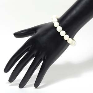 Bracelet de mode élégant en nacre ronde Arihant Gems & Jewels, bracelets en perles - Product Image 4