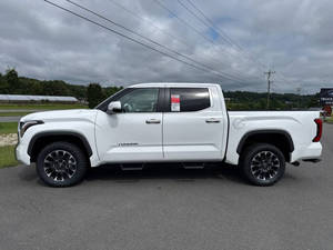 Toyota Tundra Limited 2025 de Construcción Estándar - Product Image 4