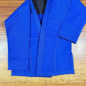 Kimono de Jiu-Jitsu léger et respirant en gros, uniforme d'arts martiaux durable pour hommes et femmes, ensembles d'entraînement BJJ en gros - Product Image 3