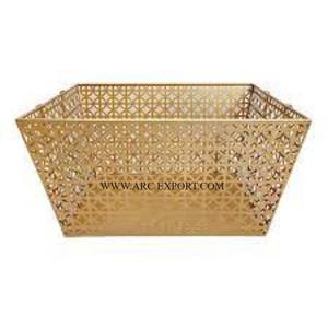 Luxury Designing Handmade Gold Plated Table Top Kitchen Fruit <b>Storage</b> Basket New Arrival <b>Large</b> Size Metal Cutting Work Basket - Product Image 1