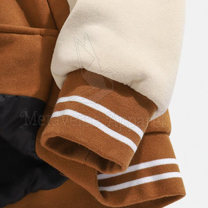 Veste d'hiver en laine de style High Street pour hommes Veste de baseball à manches longues personnalisable et surdimensionnée au design universitaire personnalisée et vierge pour hommes - Product Image 4