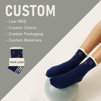 Chaussettes de yoga et de Pilates antidérapantes respirantes en coton, personnalisables pour femmes et hommes, avec logo et motif antidérapant, vente en gros
