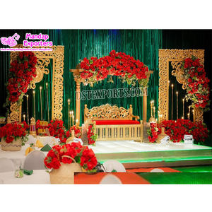 Mariage musulman Décor de scène au henné avec balançoire Mehndi Sangeet Décor de scène pour les mariages indiens Décoration de nuit au henné avec balançoire - Product Image 1