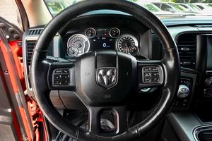 RAM 1500 Sport Crew Cab 4WD 2016, Interior de Cuero Oscuro, Usado, Tamaño de Neumáticos R16, Caja de Cambios Automática/Manual, Volante a la Izquierda - Product Image 4