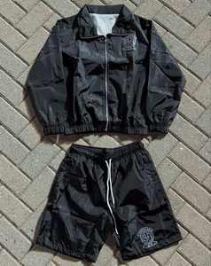 Conjunto cortavientos de nailon personalizado al por mayor para hombre, conjunto de chándal de dos piezas de nailon con cremallera para hombre - Product Image 3