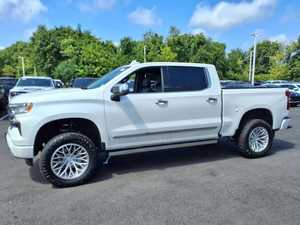 Chevrolet Silverado 1500 High Country 2024 Usada en Excelentes Condiciones, Cabina Doble, Tracción en las Cuatro Ruedas, Volante a la Izquierda, Interior Oscuro, Asientos de Cuero, Control de Crucero Adaptativo, R19 - Product Image 3