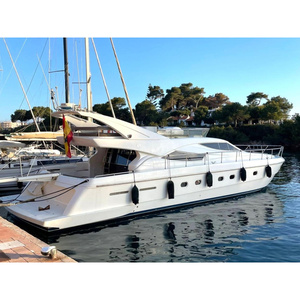 Yate de Lujo Ferretti 620 con Motor Multicombustible y Casco de Desplazamiento para una Experiencia Náutica Óptima - Product Image 1