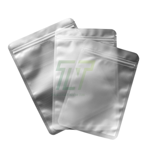 Sac en plastique PE transparent à fermeture éclair avec logo personnalisé pour le stockage durable des vêtements de la maison - Product Image 1