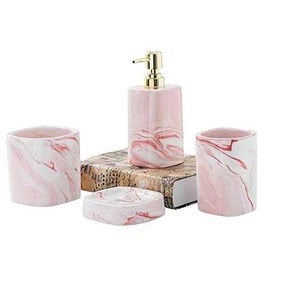 Elegante juego de accesorios de baño de resina de grado hotelero Diseño interior de lujo para interiores y baños - Product Image 2