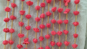 Guirnaldas de flores rosas de espuma con campana para Navidad boda telón de fondo evento templo Nikah Haldi Mehndi Sangeet decoración inauguración de la casa - Product Image 5