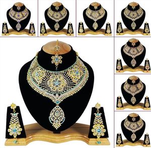Ensemble de bijoux vintage en alliage, cristal, strass, zircon, design floral, collier, boucles d'oreilles, coiffe, pour femmes, fiançailles, anniversaire - Product Image 1