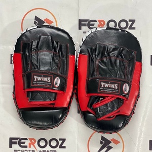 แผ่นซ้อมมวยคู่คุณภาพพรีเมียม สำหรับฝึกซ้อมคิกบ็อกซิ่ง หนังวัวแท้ ป้องกันการกระแทกสำหรับมวยไทย - Product Image 1