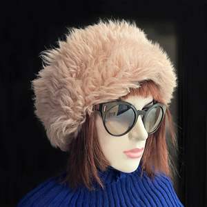 Sombrero de invierno de cuero para mujer 100% piel de lana suave, piel Rosa Clara - Product Image 5