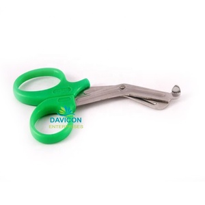 Offre Spéciale ciseaux professionnels universels noirs de haute qualité 5.3/4 po | Ciseaux chirurgicaux réutilisables - Product Image 6