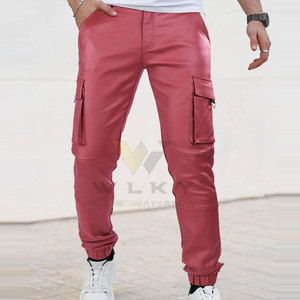 กางเกงหนังผู้ชายสไตล์คลาสสิก ทรงหลวม ผิวสัมผัสนุ่ม วัสดุแข็งแรง สวมใส่สบาย เคลื่อนไหวสะดวก เหมาะสำหรับสตรีทแวร์ - Product Image 3