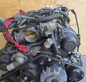 ชิ้นส่วนเครื่องยนต์ jdm 2UZ มือสอง - Product Image 1