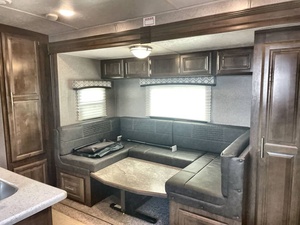 Autocaravana Usada 2019 Forest River Flagstaff Micro-Lite 21FBRS para Camping - Product Image 3