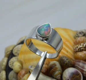 Opale éthiopienne 925 argent Sterling pierre précieuse bague élégante pierre naturelle bijoux faits à la main octobre pierre de naissance cadeau pour anniversaire - Product Image 4
