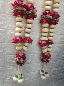 Flor de peonía Varmala Guirnalda de boda india Novia y novio Mala Jaimala Adecuado para regalos de rituales de boda India Pooja Mala. - Product Image 3
