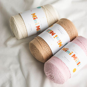 Hilo de tejer YARNA Mini Milli (250g) hecho a mano, hilo fantasioso y divertido, multicolor, ligero, vibrante, para tejer y hacer manualidades. - Product Image 1