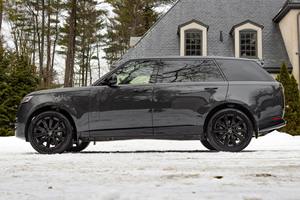 Range Rover P400 SE LWB 2025 - Product Image 2