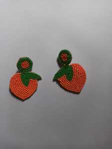 Pendientes personalizados en forma de fruta de doble color, tachuelas con patrones para diseñadores de joyería y tiendas de accesorios de moda - Product Image 4