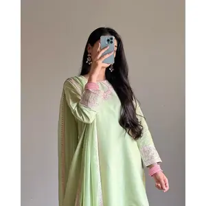 Conjunto de Top y Salwar Farshi para Mujer, Diseño Elegante para Fiestas - Product Image 3