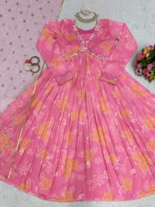 Vente en gros de robe de créateur de couleur Signature en fausse Georgette de qualité supérieure avec doublure intérieure raffinée et détails en dentelle exquise - Product Image 4