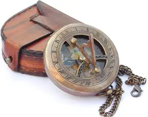 NEOVIVID Messing Sonnenuhr Kompass Push Open Kompass Steampunk Zubehör Einzigartiges Geschenk für Männer Schönes handgemachtes Geschenk.