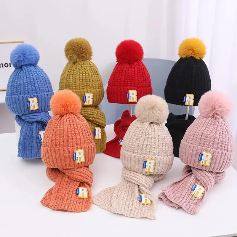 Hot Sell Winter Beanie R Label Children's Knitted Hat Scarf Set 2PCS/Set Kid's Acrylic Warm Fur Pom Pom Beanies Knitted Hat Set