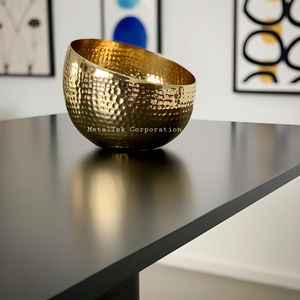 Bol à fruits rond martelé plaqué or arabe élégant moderne et intemporel pour votre décoration intérieure parfait pour un divertissement élégant - Product Image 3