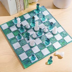 Jeu d'échecs en bois et résine artisanal |   Finition lisse de haute qualité |   Prix de gros en vrac d'usine - Product Image 1