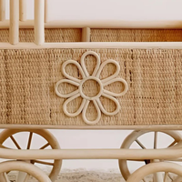 Beau landau de poupées en rotin en osier fait à la main avec matelas parfait landau de poupées pour votre enfant, cadeau et souvenir jouets pour enfants