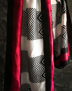 ผ้าคลุมไหล่ไหมพิมพ์ลายหรูหรา ยาว หนัก นุ่ม ผลิตด้วยมือ พิมพ์ลายดิจิทัล ลายตารางหมากรุก สำหรับผู้หญิงและผู้ชาย สวมใส่สบายๆ สำหรับงานปาร์ตี้ ฤดูหนาว และทุกฤดู - Product Image 2