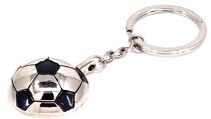 Porte-clés de football en métal durable de la meilleure qualité Accessoire de sport parfait pour les fans ou les joueurs disponible pour l'approvisionnement en gros - Product Image 2