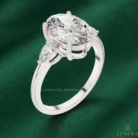 Anillo de Compromiso de Diamante Cultivado en Laboratorio con Corte Ovalado de Lujo, Chapado en Oro de 18K, 3 Piedras, Certificado IGI, Joyería de Boda para Mujer