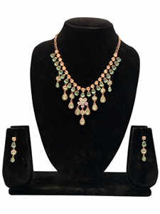 Collier et boucles d'oreilles AD en acier inoxydable de qualité supérieure avec diamant pour femme-Style vintage pour les occasions cadeaux - Product Image 3