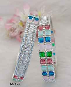 Designer AD Premium Quality Handmade Fashion Bangles Set pour les femmes pour les mariages, les événements et les cadeaux festifs - Product Image 6