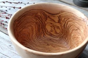 ชามไม้สลักชื่อ ของขวัญวันเกิด วันแต่งงาน สำหรับเธอ สำหรับเขา ของใช้ในครัว ชามผลไม้ไม้ชีชัม ทำมือ งานฝีมือ - Product Image 3